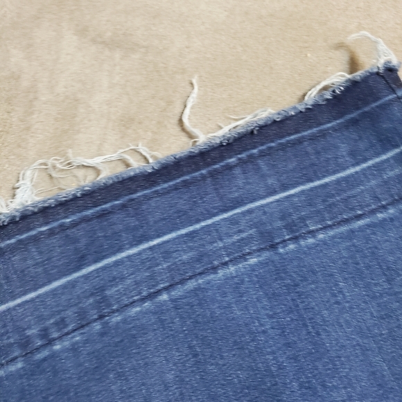 A. N. A wide leg frayed bottom jeans - Picture 5 of 7